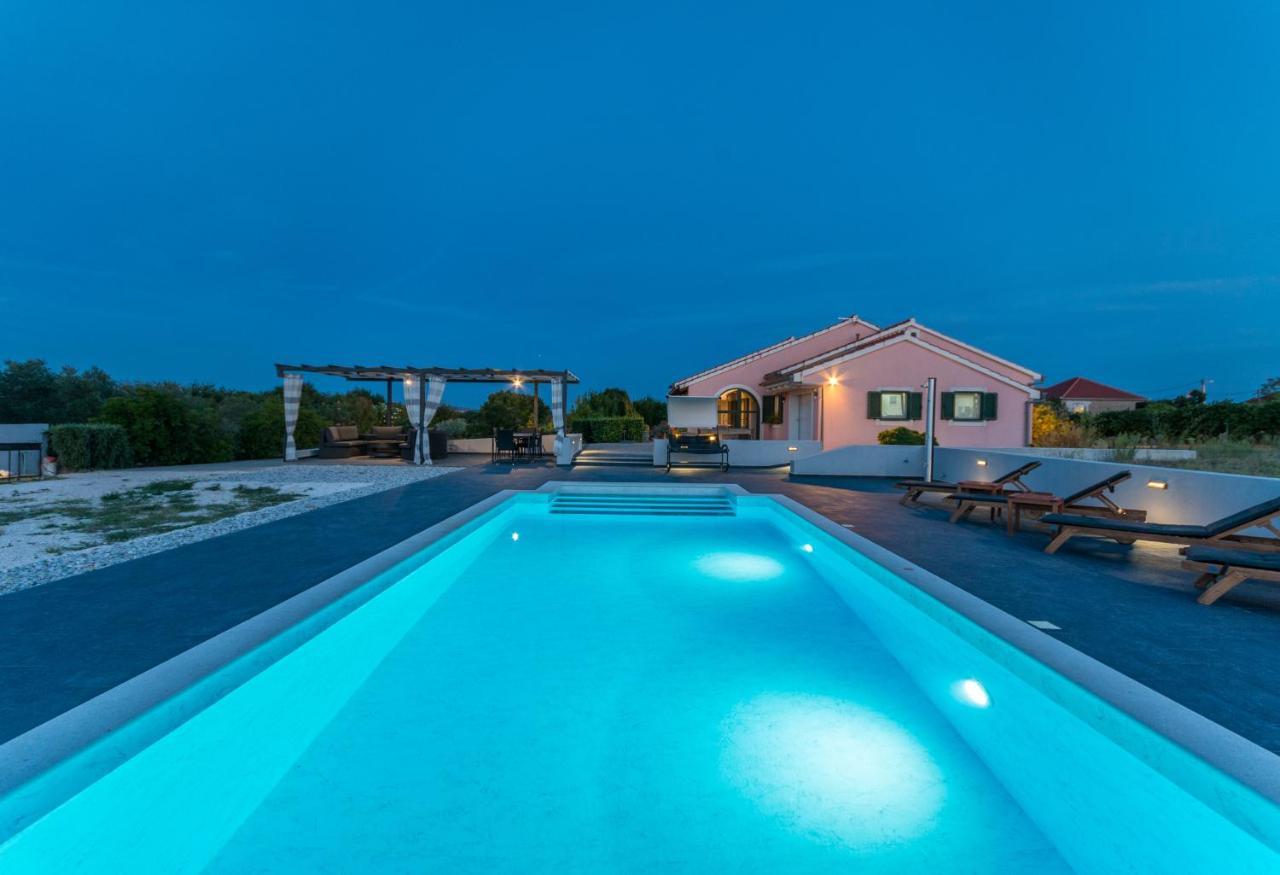 Villa Perini Dvori Donji Zemunik Exteriér fotografie