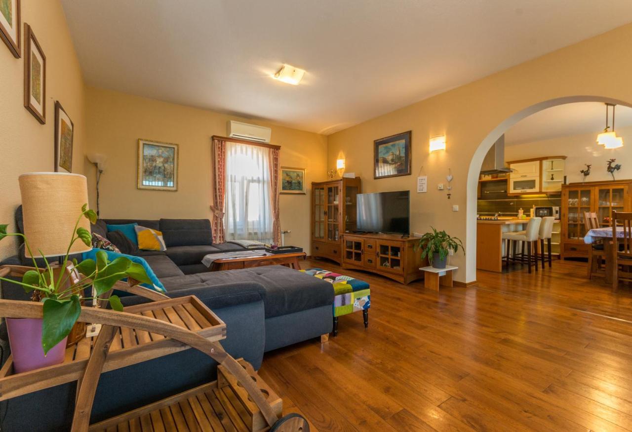 Villa Perini Dvori Donji Zemunik Exteriér fotografie