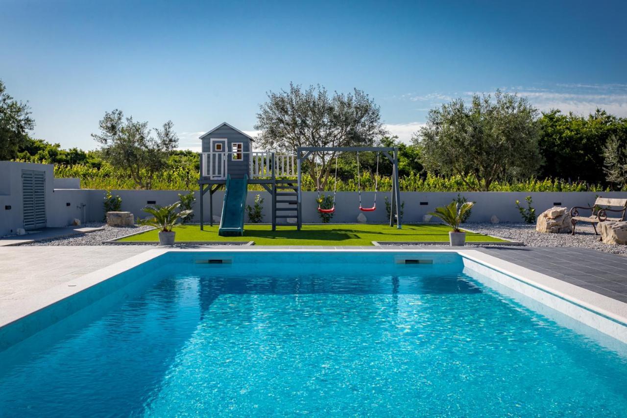 Villa Perini Dvori Donji Zemunik Exteriér fotografie